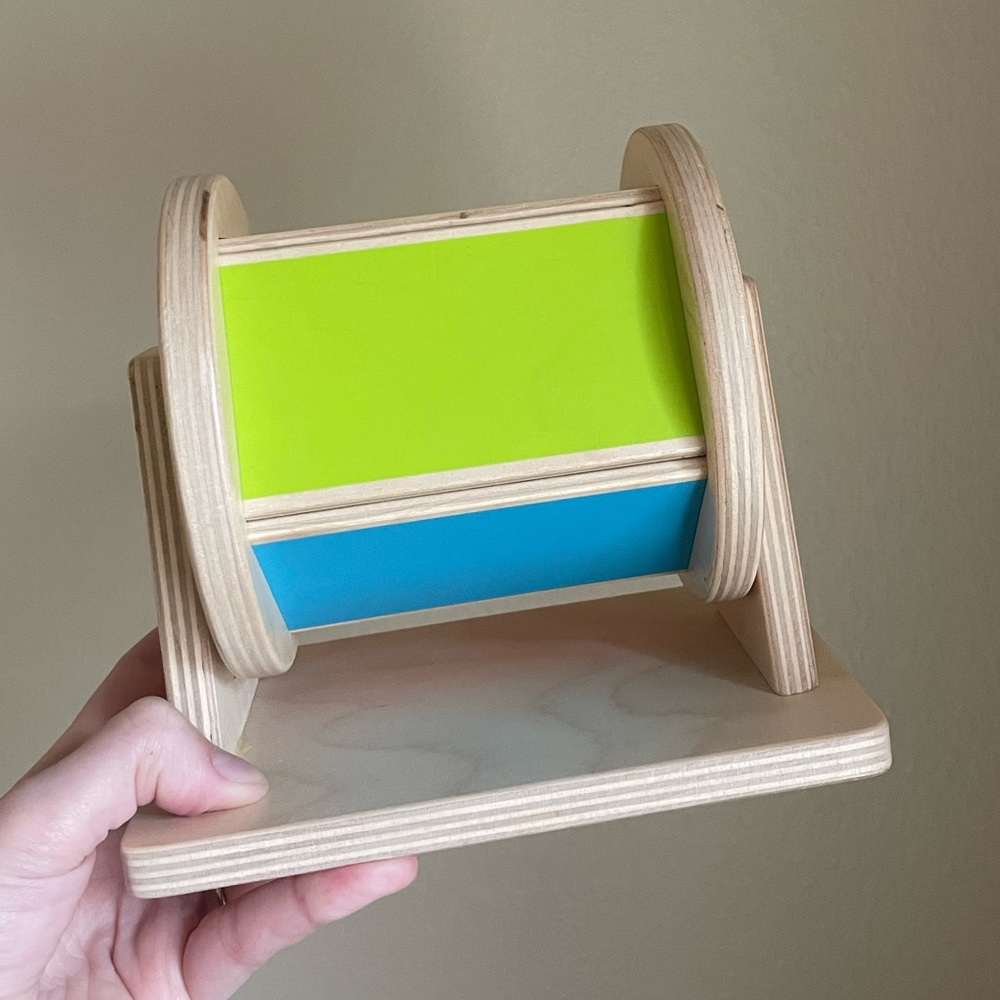 LOVEVERY | Spinning Rainbow color wheel wooden tummy time sensory toy
